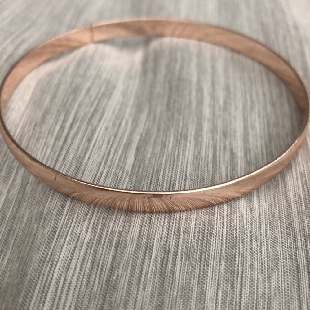 Set of 7 rose gold bangles - Picture 2 of 8